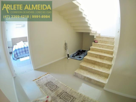 Imagem Casa com 3 Quartos à Venda, 400 m² em Centro - Porto Belo Imagem Casa com 3 Quartos à Venda, 400 m² em Centro - Porto Belo