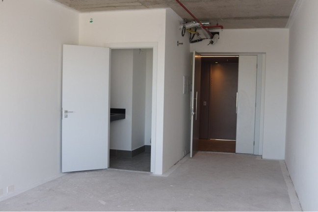 Sala Comercial à Venda, 35 m² em Cristal - Porto Alegre