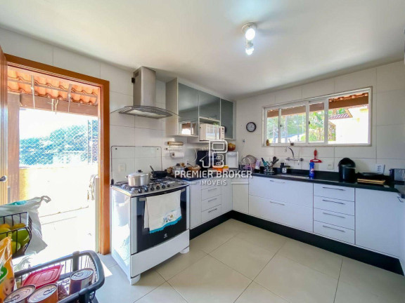 Imagem Casa com 4 Quartos à Venda, 122 m² em Araras - Teresópolis Imagem Casa com 4 Quartos à Venda, 122 m² em Araras - Teresópolis