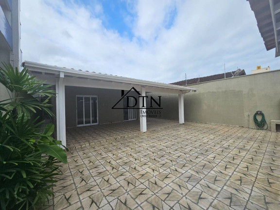 Imagem Casa com 3 Quartos à Venda, 185 m² em Centro - Ubatuba Imagem Casa com 3 Quartos à Venda, 185 m² em Centro - Ubatuba