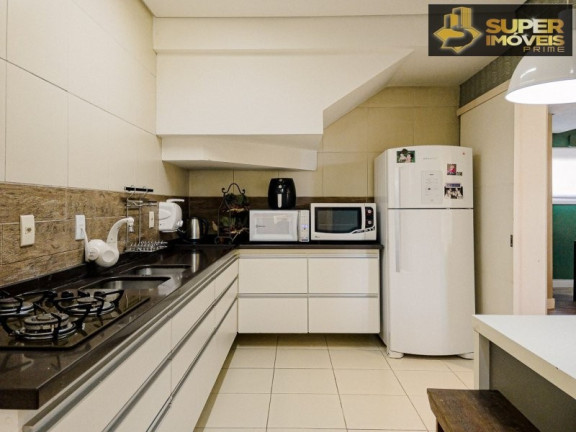 Imagem Casa com 3 Quartos à Venda, 328 m² em Areal - Pelotas