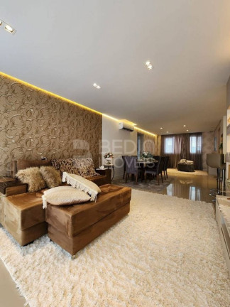 Imagem Apartamento com 3 Quartos à Venda, 133 m² em Centro - Balneário Camboriú Imagem Apartamento com 3 Quartos à Venda, 133 m² em Centro - Balneário Camboriú