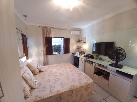 Imagem Casa com 3 Quartos à Venda, 130 m² em Engenheiro Luciano Cavalcante - Fortaleza Imagem Casa com 3 Quartos à Venda, 130 m² em Engenheiro Luciano Cavalcante - Fortaleza