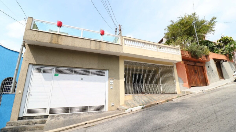 Casa com 3 Quartos à Venda, 124 m² em Jardim Monte Azul - São Paulo