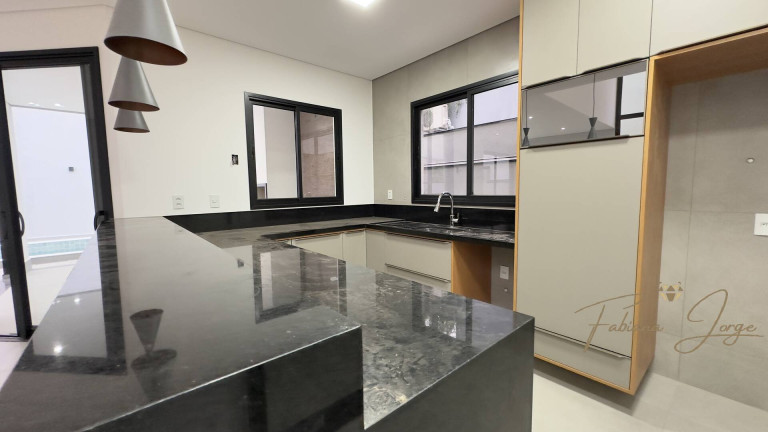 Imagem Casa com 3 Quartos à Venda, 327 m² em Roncáglia - Valinhos