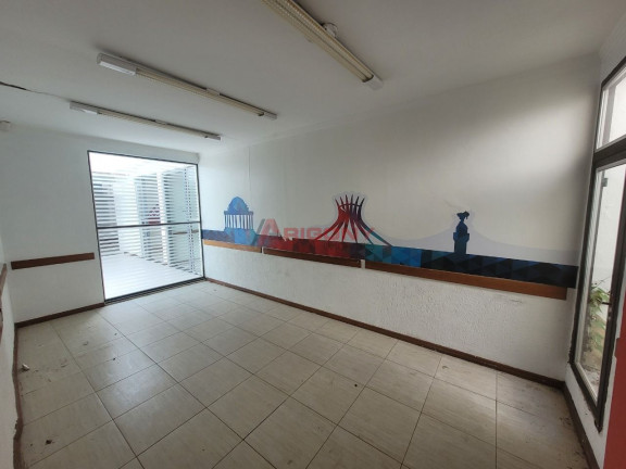 Imagem Imóvel Comercial à Venda, 243 m² em Centro - Santa Maria Imagem Imóvel Comercial à Venda, 243 m² em Centro - Santa Maria