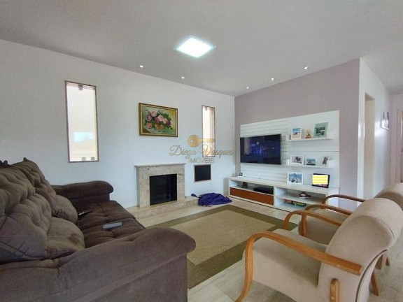Imagem Casa com 4 Quartos à Venda, 204 m² em Jardim Europa - Teresópolis Imagem Casa com 4 Quartos à Venda, 204 m² em Jardim Europa - Teresópolis