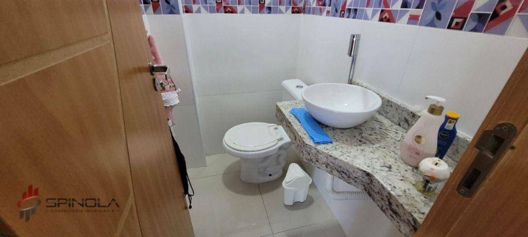Imagem Sobrado com 2 Quartos à Venda, 51 m² em Maracanã - Praia Grande Imagem Sobrado com 2 Quartos à Venda, 51 m² em Maracanã - Praia Grande