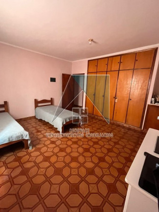 Imagem Casa com 3 Quartos à Venda, 182 m² em Monte Alegre - Ribeirão Preto Imagem Casa com 3 Quartos à Venda, 182 m² em Monte Alegre - Ribeirão Preto
