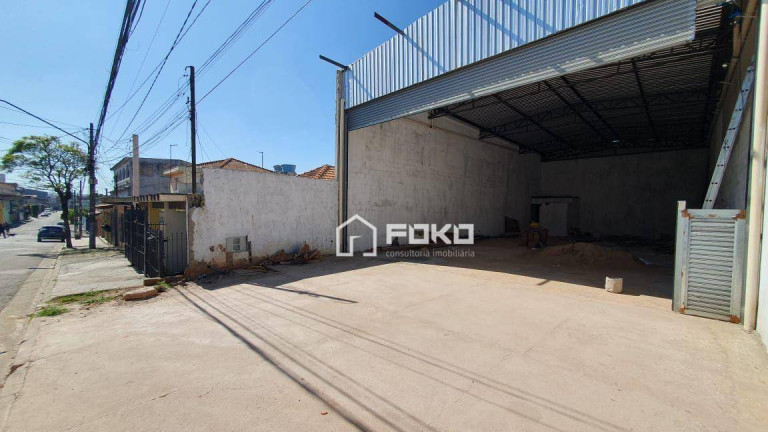 Imagem Galpão à Venda ou Locação, 250 m² em Jardim Santa Bárbara - Guarulhos Imagem Galpão à Venda ou Locação, 250 m² em Jardim Santa Bárbara - Guarulhos