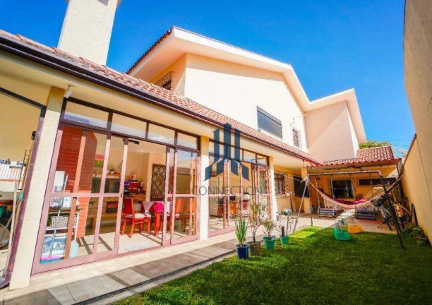 Sobrado com 5 Quartos à Venda, 267 m² em Seminário - Curitiba