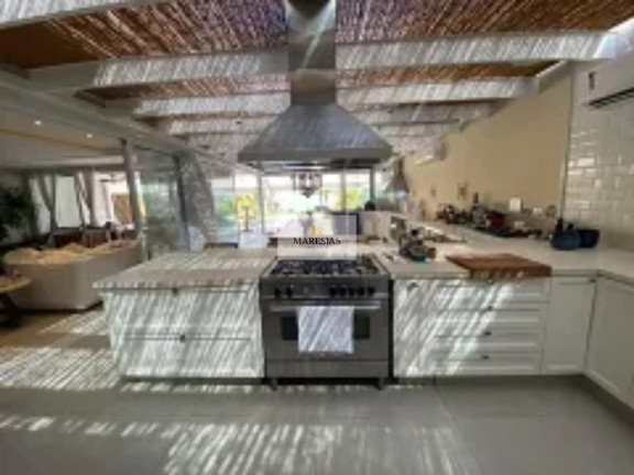 Imagem Casa com 5 Quartos à Venda, 350 m² em Maresias - São Sebastião Imagem Casa com 5 Quartos à Venda, 350 m² em Maresias - São Sebastião