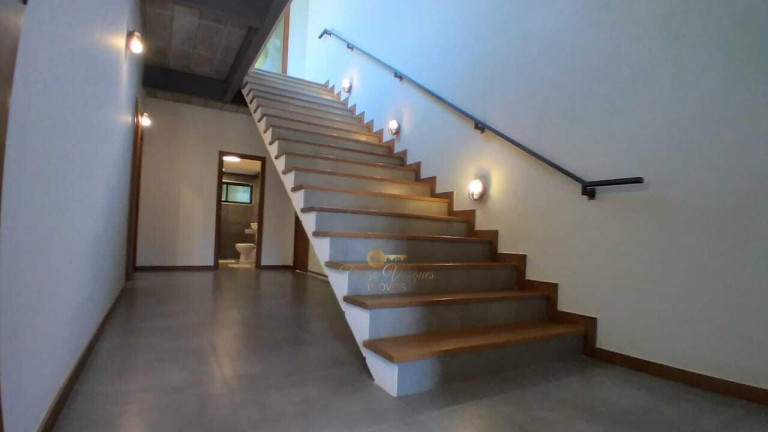 Imagem Casa com 3 Quartos à Venda, 300 m² em Vargem Grande - Teresópolis Imagem Casa com 3 Quartos à Venda, 300 m² em Vargem Grande - Teresópolis