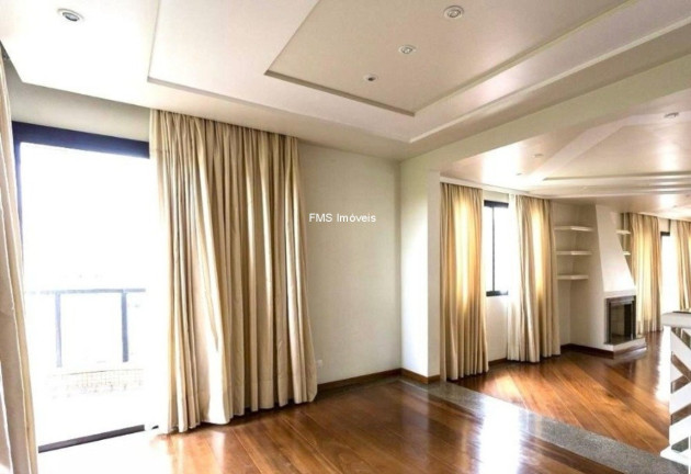 Imóvel com 4 Quartos à Venda, 235 m² em Moema - São Paulo
