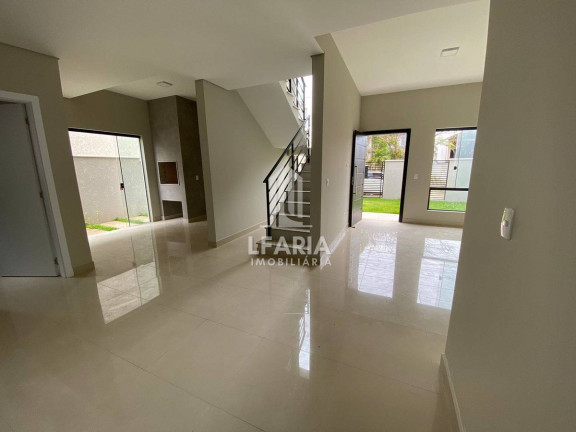 Imagem Sobrado com 3 Quartos à Venda, 112 m² em Brasília - Itapoá
