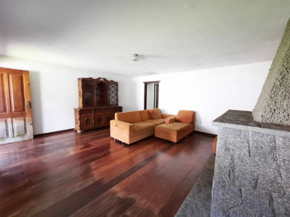 Imagem Casa com 4 Quartos à Venda, 229 m² em Parque Do Ingá - Teresópolis Imagem Casa com 4 Quartos à Venda, 229 m² em Parque Do Ingá - Teresópolis
