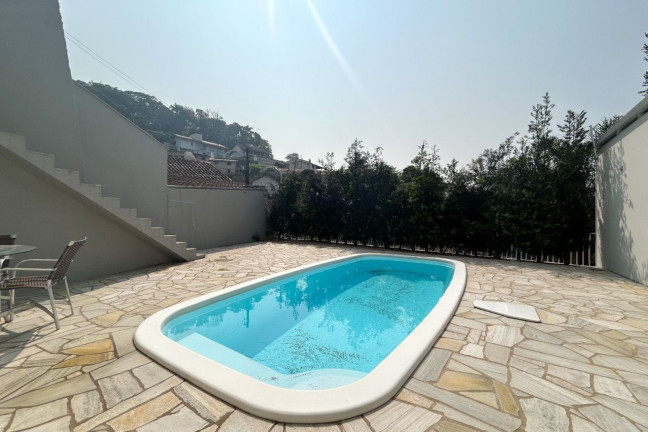 Imagem Casa com 3 Quartos à Venda, 404 m² em Ponta Aguda - Blumenau Imagem Casa com 3 Quartos à Venda, 404 m² em Ponta Aguda - Blumenau