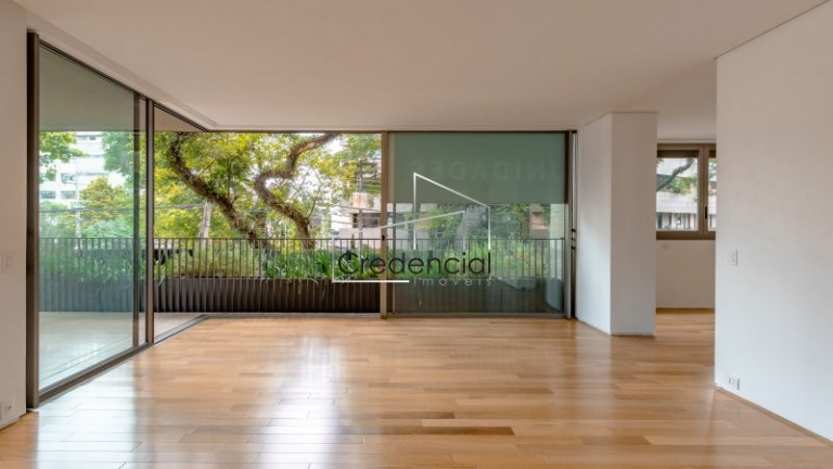 Imagem Apartamento com 3 Quartos à Venda, 315 m² em Cabral - Curitiba
