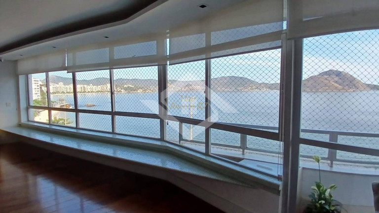 Imagem Apartamento com 4 Quartos à Venda, 300 m² em Ingá - Niterói