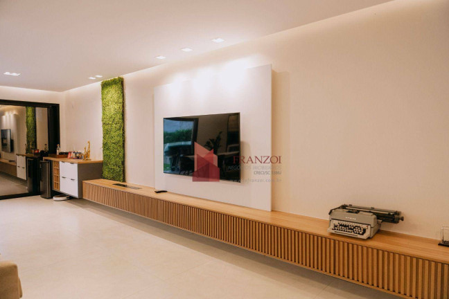 Imagem Casa com 3 Quartos à Venda, 309 m² em Dom Bosco - Itajaí Imagem Casa com 3 Quartos à Venda, 309 m² em Dom Bosco - Itajaí