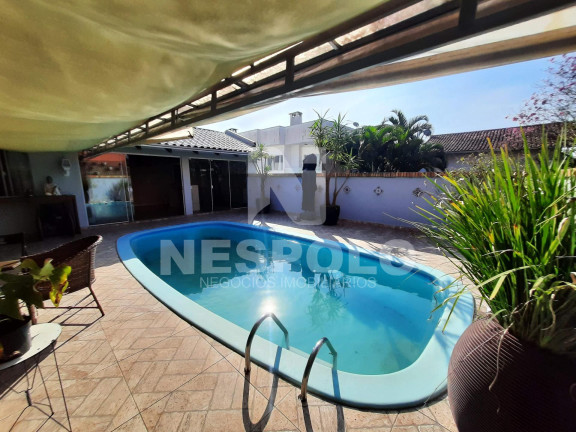 Imagem Casa com 3 Quartos à Venda, 348 m² em Praia Dos Amores - Balneario Camboriu Imagem Casa com 3 Quartos à Venda, 348 m² em Praia Dos Amores - Balneario Camboriu