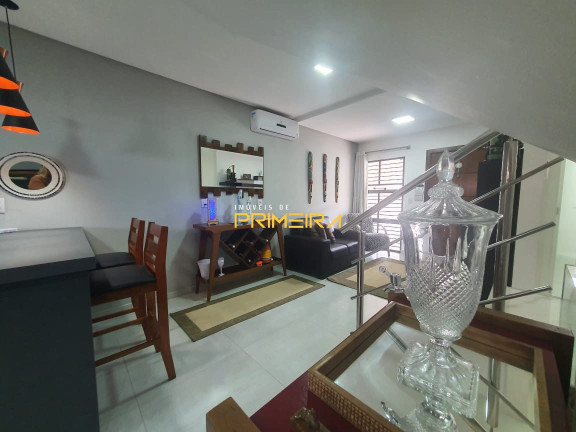 Imagem Sobrado com 2 Quartos à Venda, 107 m² em Balneário Piçarras - Piçarras