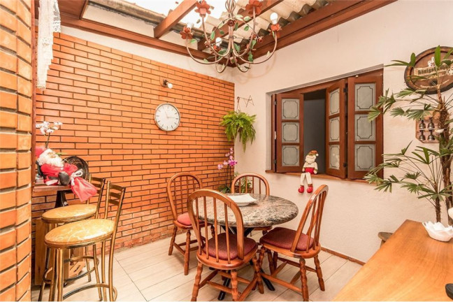 Imagem Apartamento com 3 Quartos à Venda, 109 m² em Petrópolis - Porto Alegre Imagem Apartamento com 3 Quartos à Venda, 109 m² em Petrópolis - Porto Alegre