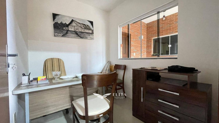 Imagem Sobrado com 3 Quartos à Venda, 150 m² em Los Angeles - Barra Velha Imagem Sobrado com 3 Quartos à Venda, 150 m² em Los Angeles - Barra Velha