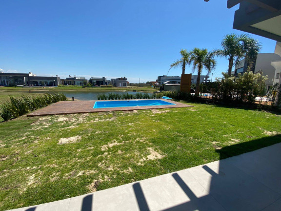 Imagem Casa com 4 Quartos à Venda, em Rainha Do Mar - Xangri-lá Imagem Casa com 4 Quartos à Venda, em Rainha Do Mar - Xangri-lá