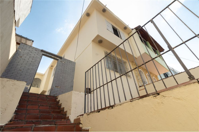 Casa com 3 Quartos à Venda,  em água Fria - São Paulo