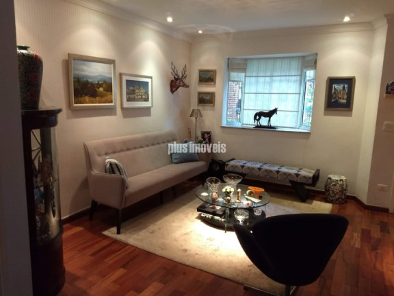 Casa com 4 Quartos à Venda, 250 m² em Vila Mariana - São Paulo