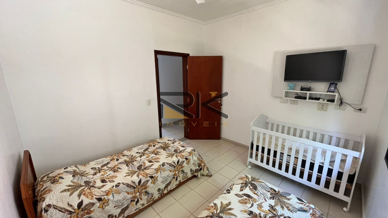 Imagem Sobrado com 3 Quartos à Venda, 600 m² em Toninhas - Ubatuba