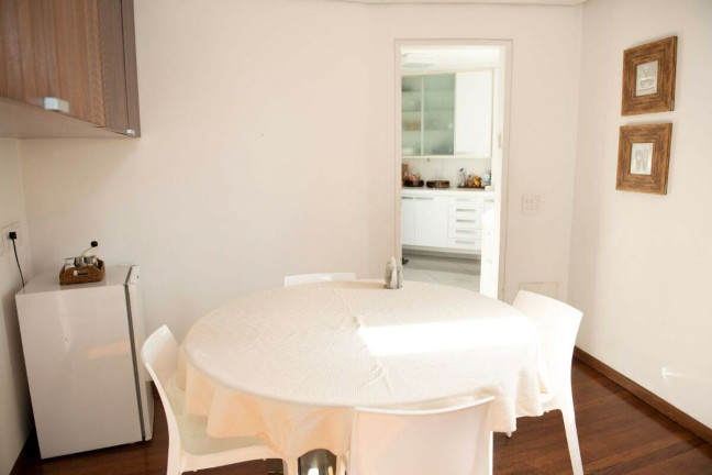 Imagem Apartamento com 4 Quartos à Venda, 275 m² em Pacaembu - São Paulo Imagem Apartamento com 4 Quartos à Venda, 275 m² em Pacaembu - São Paulo