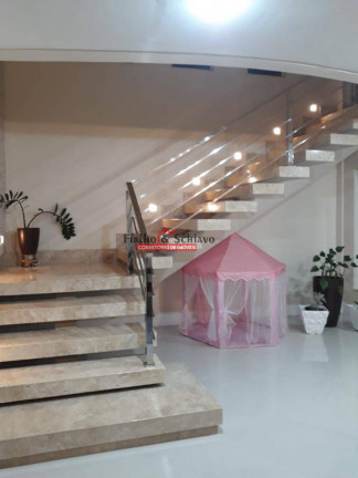 Imagem Casa com 5 Quartos à Venda, em Viçosa Imagem Casa com 5 Quartos à Venda, em Viçosa