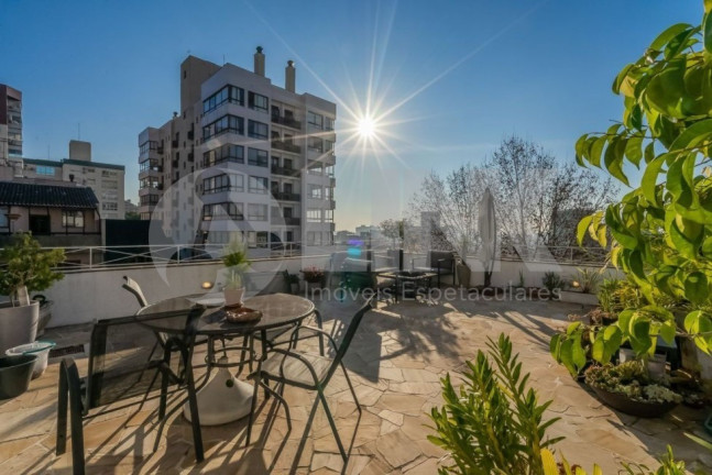 Imagem Imóvel com 4 Quartos à Venda, 213 m² em Mont Serrat - Porto Alegre Imagem Imóvel com 4 Quartos à Venda, 213 m² em Mont Serrat - Porto Alegre