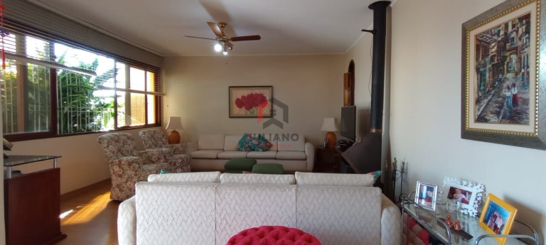 Imagem Casa com 3 Quartos à Venda, 212 m² em Nonoai - Porto Alegre Imagem Casa com 3 Quartos à Venda, 212 m² em Nonoai - Porto Alegre