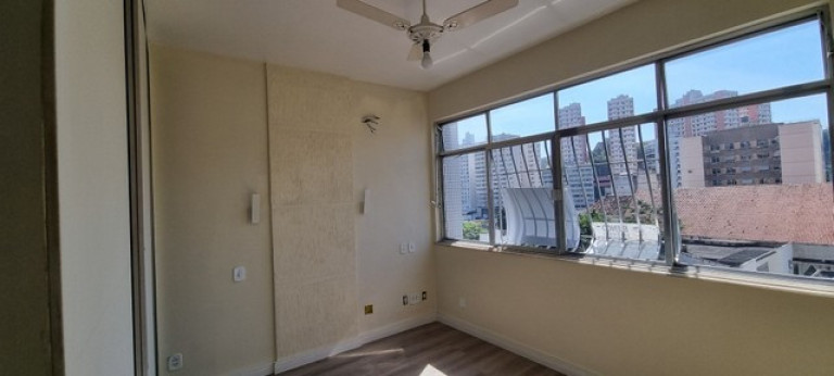 Imagem Imóvel com 3 Quartos à Venda, 96 m² em Icaraí - Niterói Imagem Imóvel com 3 Quartos à Venda, 96 m² em Icaraí - Niterói