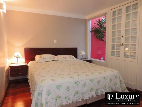 Imagem Casa com 5 Quartos à Venda, 400 m² em Vila Madalena - São Paulo Imagem Casa com 5 Quartos à Venda, 400 m² em Vila Madalena - São Paulo