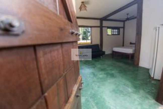Imagem Sobrado com 16 Quartos à Venda, 500 m² em Maresias - São Sebastião Imagem Sobrado com 16 Quartos à Venda, 500 m² em Maresias - São Sebastião