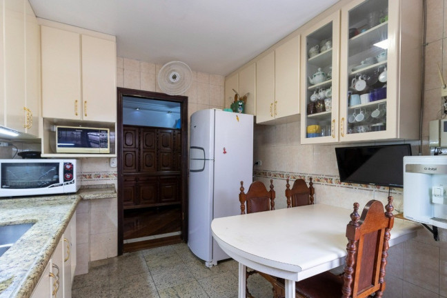Imagem Casa com 3 Quartos à Venda, 320 m² em São Jorge - Santos Imagem Casa com 3 Quartos à Venda, 320 m² em São Jorge - Santos