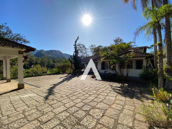 Imagem Casa com 4 Quartos à Venda, 373 m² em Quebra Frascos - Teresópolis Imagem Casa com 4 Quartos à Venda, 373 m² em Quebra Frascos - Teresópolis
