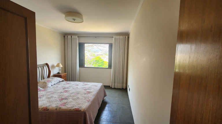 Imagem Apartamento com 3 Quartos à Venda, 145 m² em Centro - Serra Negra Imagem Apartamento com 3 Quartos à Venda, 145 m² em Centro - Serra Negra