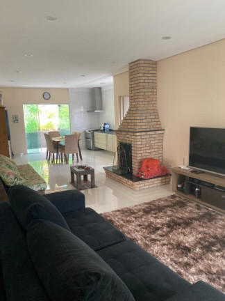 Imagem Casa com 3 Quartos à Venda, 1.200 m² em Terra Preta (terra Preta) - Mairiporã Imagem Casa com 3 Quartos à Venda, 1.200 m² em Terra Preta (terra Preta) - Mairiporã