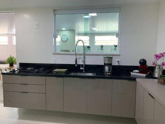 Imagem Casa de Condomínio com 6 Quartos à Venda, 260 m² em Barra Da Tijuca - Rio De Janeiro