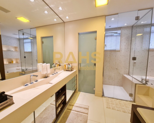 Imagem Apartamento com 3 Quartos à Venda, 307 m² em Atiradores - Joinville