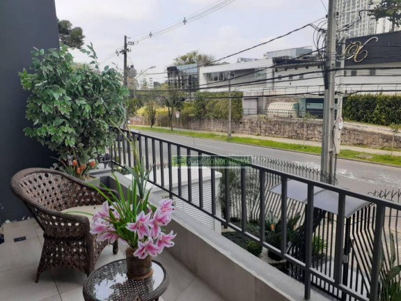 Imagem Imóvel com 3 Quartos à Venda, 170 m² em Cabral - Curitiba