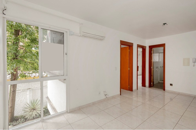 Imóvel com 2 Quartos à Venda, 48 m² em Teresópolis - Porto Alegre