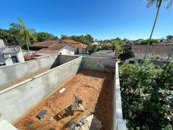 Imagem Casa com 3 Quartos à Venda, 120 m² em Costeira - Balneário Barra Do Sul Imagem Casa com 3 Quartos à Venda, 120 m² em Costeira - Balneário Barra Do Sul