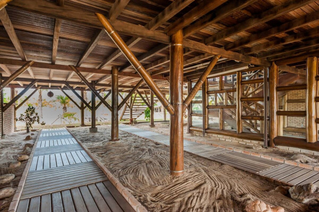 Imagem Casa com 8 Quartos à Venda ou Locação, 7 m² em Ponta Da Areia - Caravelas Imagem Casa com 8 Quartos à Venda ou Locação, 7 m² em Ponta Da Areia - Caravelas
