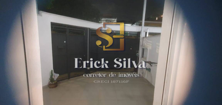 Imagem Casa com 2 Quartos à Venda, 65 m² em Vila Osasco - Osasco
